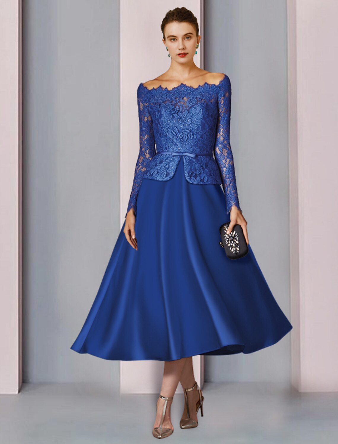 Abito da cerimonia per la madre della sposa, elegante, a trapezio, con spalle scoperte, lunghezza tè, in raso e pizzo, a maniche lunghe, con fiocco/i